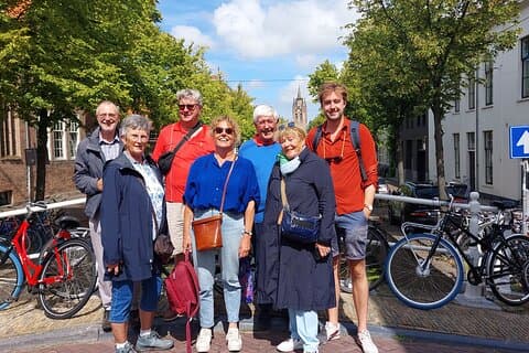 Private Tour of Delft + Visit to Delft Blue Museum & Factory