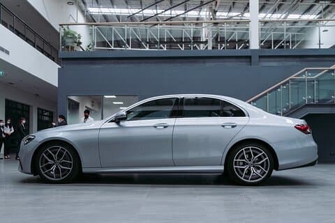 Private Transfer Heathrow Airport to Birmingham Meet & Greet