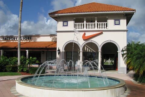 Visite privée de shopping des hôtels de Miami au Florida Keys Outlet