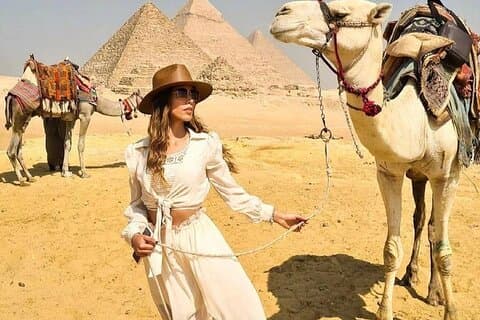 Esplora Il Cairo, la capitale dell'Egitto, in un viaggio di un giorno intero a Hurghada