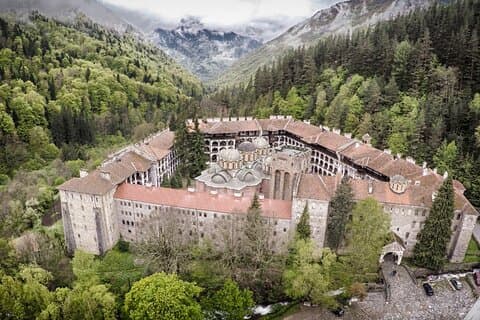 Tour di un'intera giornata alla Chiesa di Boyana e al Monastero di Rila da Sofia