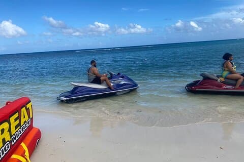 Jetski en parasailen in Montego Bay met vervoer