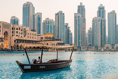 Exclusieve Dubai-tour vanuit Abu Dhabi met Engels sprekende chauffeur
