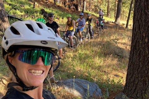 Aula particular guiada de mountain bike nas montanhas de San Diego