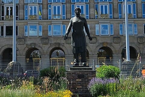 Dresden‘s Rise from Ruin: A Self-Guided Audio Tour