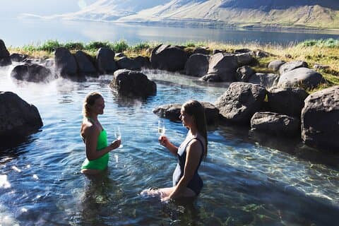 Bilhete de entrada para Hvammsvík Hot Springs