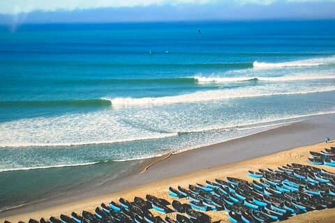 Surf Adventure in Fisherman Village Arich Pointbreak SurfSpot