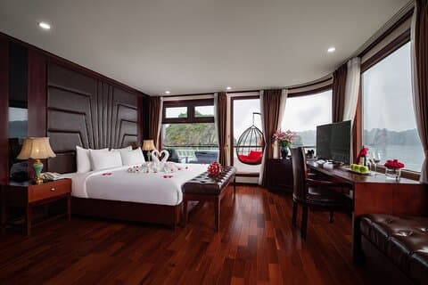 Hanoi : Baie d’Halong et baie de Lan Ha en croisière Dora – Circuit de luxe 3D2N