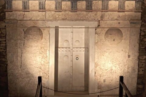 Day Tour at Royal Tombs of Aigai and Museum of Pella with pickup