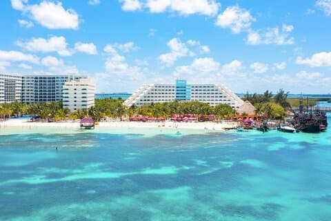 Cancun Lufthavn og Grand Oasis Palm Cancun Private Shuttle