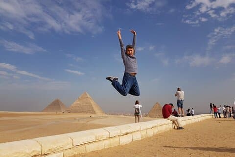 Private VIP Tour to Giza Pyramids Sphinx And the Egyptian Museum
