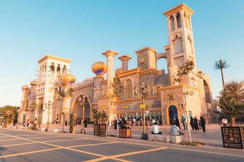 Dubai: Entrébiljett till Global Village med hotelltransfer