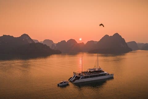 Full Day Group Tour in Lan Ha Bay