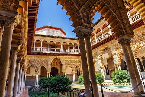 Alcazar of Sevilla Guidet tur med Skip the Line Access