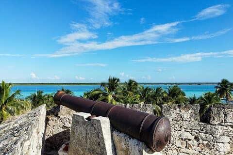 Bacalar Fort og Blue Lagoon Boat Ride Combo Adventure