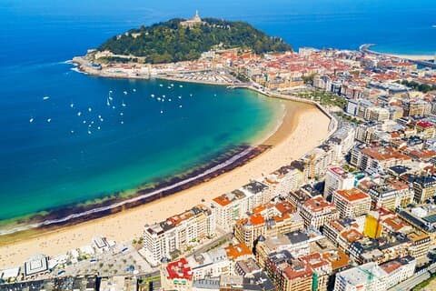 Excursión privada a Bilbao y San Sebastián con recogida desde Bilbao