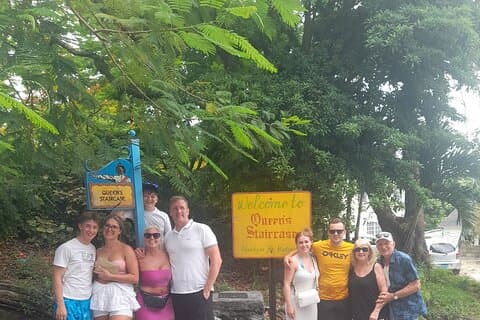Round Island Bus Tour i Nassau