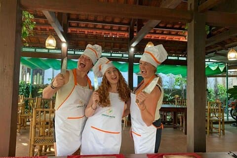 Experimente una clase de cocina vegana/vegetariana en Hoi An