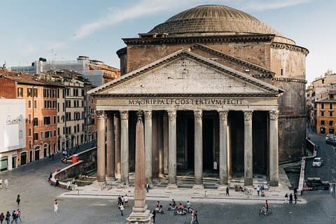 Private Walking Tour of Rome's Squares and Fountains