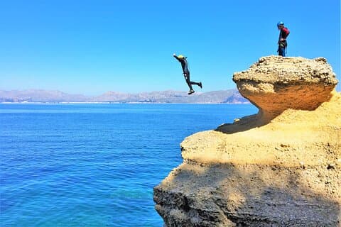 Coasteering Cliff hopping