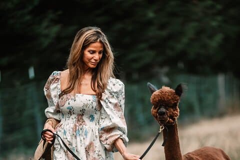 Fotoshoot med Alpacas and Farm Experience nær Seattle