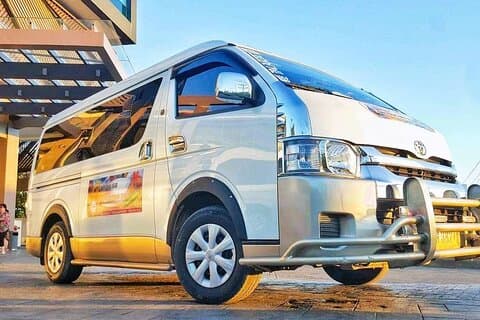 Traslado privado en furgoneta: de El Nido a Puerto Princesa Palawan