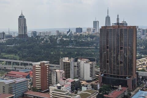 Stadtrundfahrt durch Nairobi: Nairobi Museum, KICC Rooftop & Railway Museum