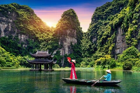 Hoa Lu - Trang An Boating - Mua Cave Daily Trip