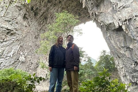 Excursão de meio dia às vilas de artesanato e Mount Angel Eye de moto