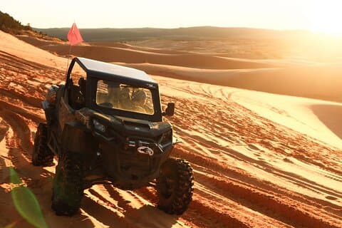 Coral Pink Sand Dunes UTV Sandboarding und Slot Canyon