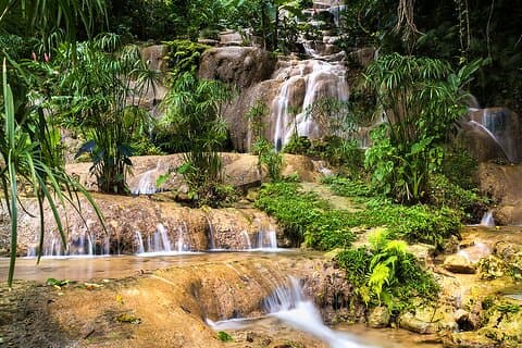 Konoko Falls og Bamboo Blu Beach fra Ocho Rios Cruise Port