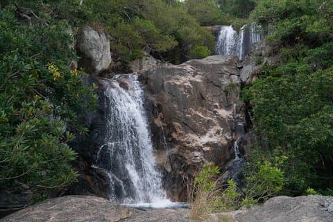 Maravilhas do Parque Nacional Nui Chua - Day Trek na Baía de Vinh Hy