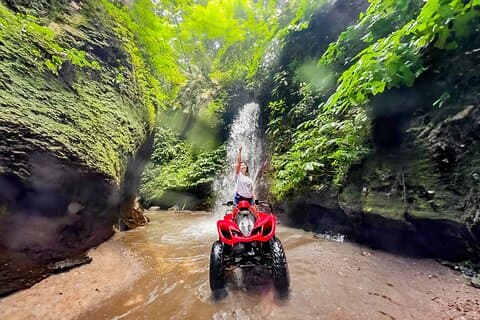 KUBER ATV UBUD - Tunnel Foss Rismark Jungle m Privatbil