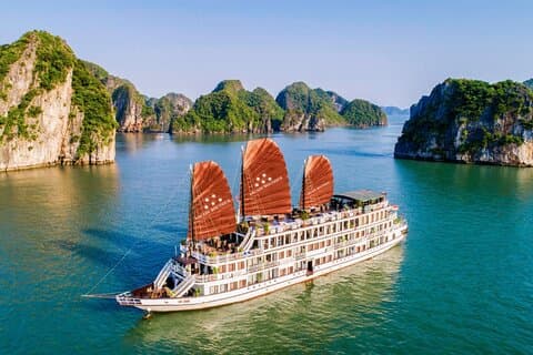 Baie d'Halong 2 - Journée au départ d'Ha Long