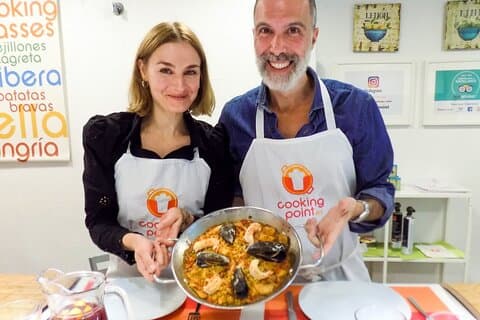Corso di Cucina Spagnola Paella Tapas e Sangria a Madrid