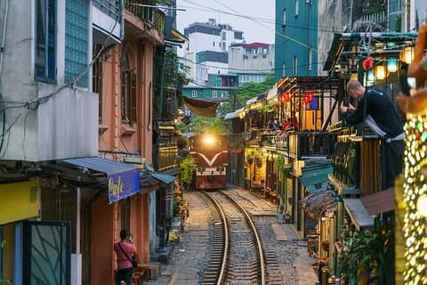 Privat Hanoi Street Food Tour med besök på Train Street