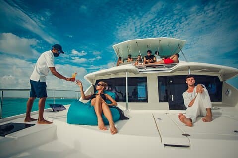Cozumel All Inclusive: Coast & Relax 4 timer på 51' Leopard