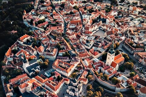 Private Riga Tallin Transfer and Tour