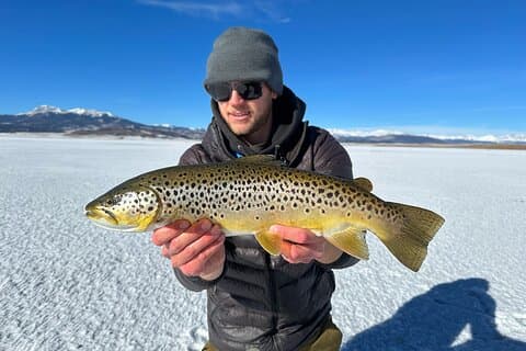 Pesca no gelo com South Park Outfitters
