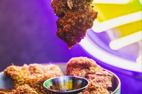 Ontdekkingsrondleiding door Aada Afro en Soul Cuisine in Montreuil