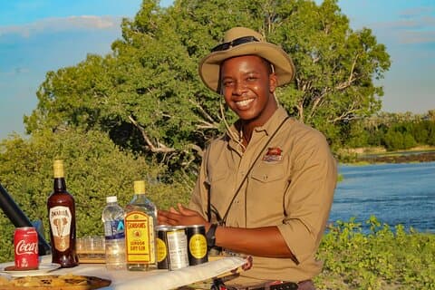 Safari with High Tea in Chamabondo National Park in 4x4 Jeep