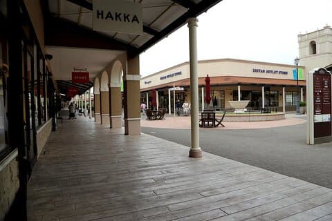 Private Shoppingtour von Tokio zu den Ami Premium Outlets