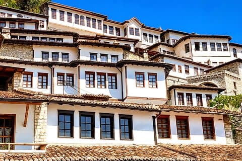 Visite d'une journée à Berat: Explorez la ville UNESCO d'Albanie depuis Durres