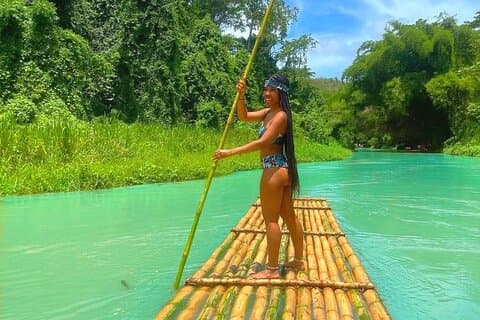 Visite privée d'une demi-journée au Martha Brae Rafting et au lagon lumineux