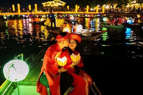 Half-day Hoi An Photo Tour with Lantern Release at Hoai River