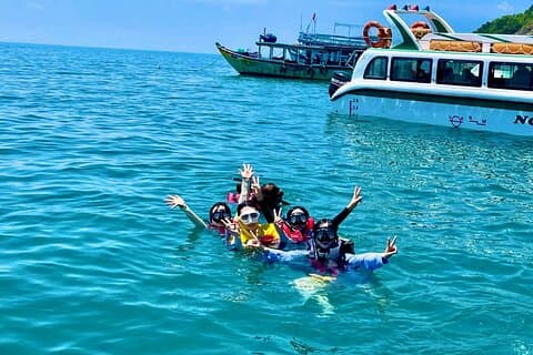 Privat Cham Island Snorkeling Tour, Nice Beach, Fiskerlandsbyer