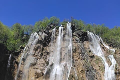 Excursão de descoberta em Zagreb, lagos Plitvice e Deer Ranch