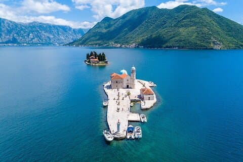 Montenegro privat rundtur i Perast och Kotor i Mercedes-fordon