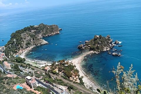 Tour Messina , Taormina and Isola Bella (beach) cannoli and granite