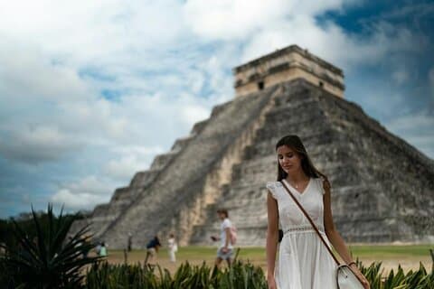 Excursion d'une journée aux merveilles de Chichén Itzá : aventure Cenote Oxman et Valladolid